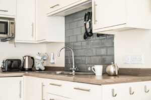 Bay - Kitchen